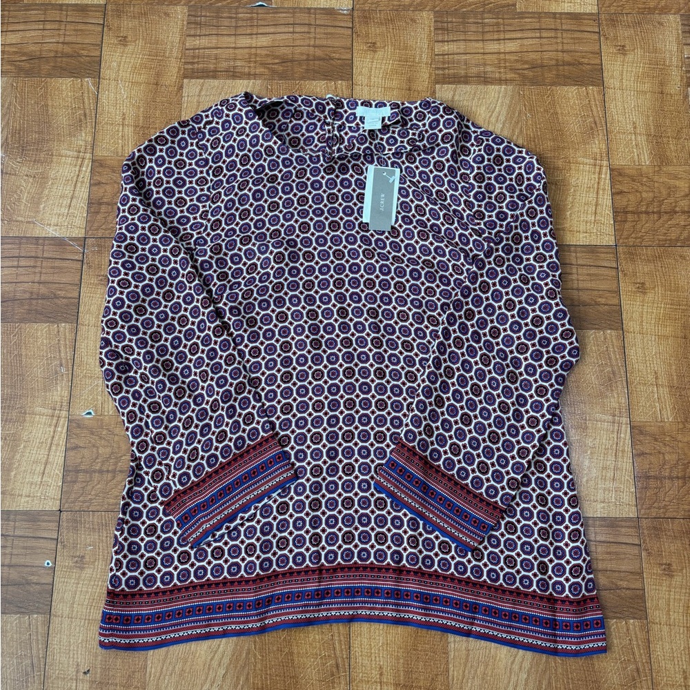 Patterned Women's Top - Picture 2 of 2